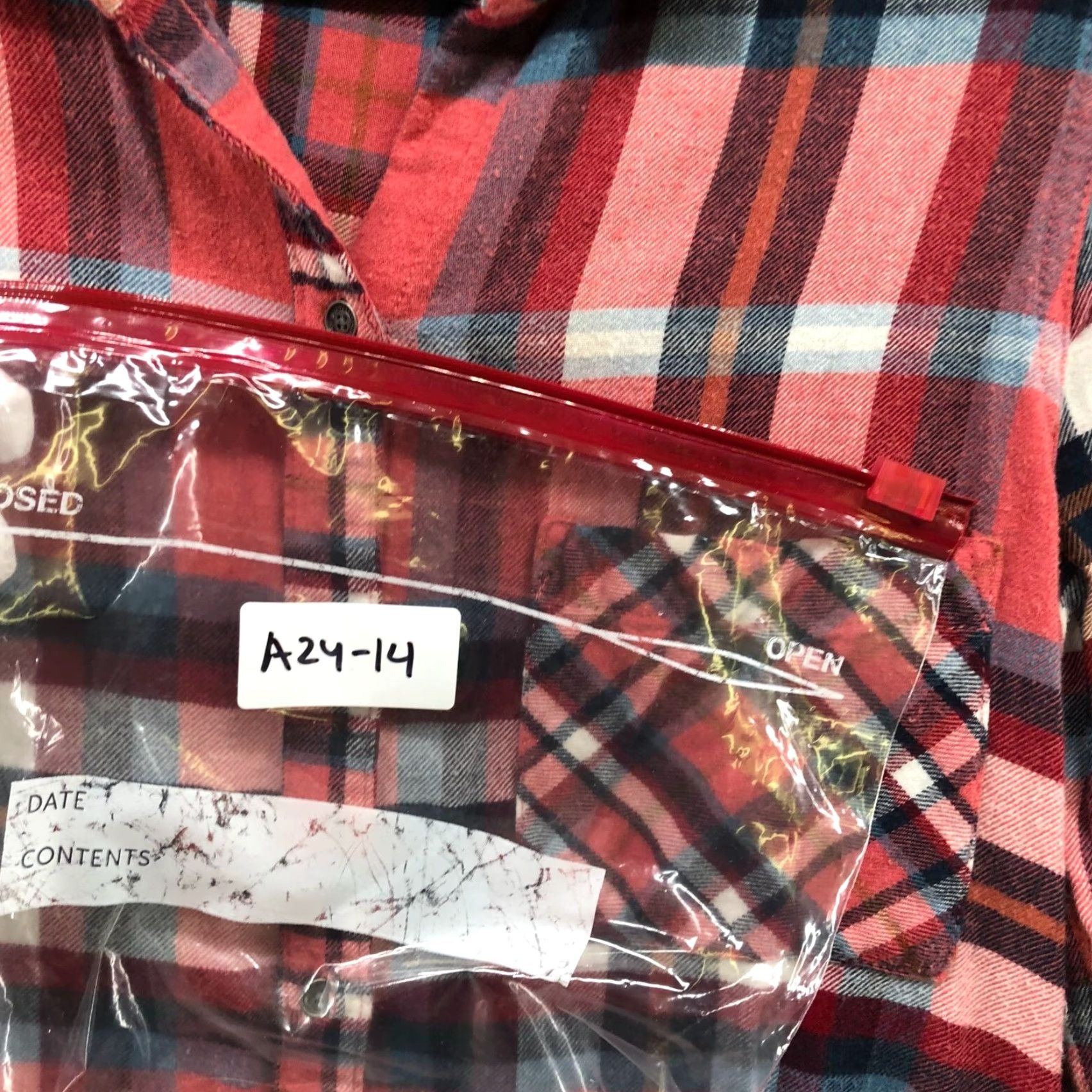 Abercrombie & Fitch VINTAGE Abercrombie & Fitch Long Sleeve Button-Up Shirt Womens S Pink Plaid Lightweight Size S / US 4 / IT 40 - 7 Thumbnail