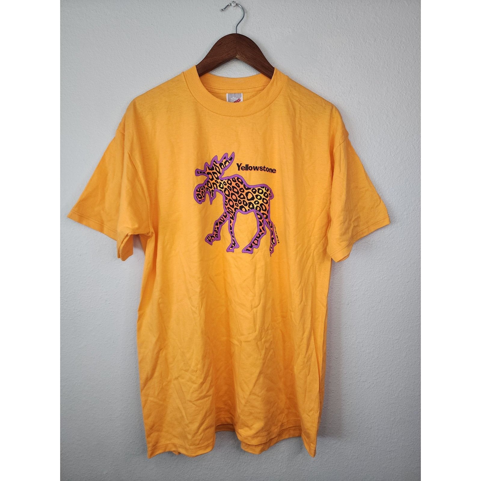 Jerzees Vintage Yellowstone Shirt L Animal Yellow Nature Tee VTG 90s Size US L / EU 52-54 / 3 - 1 Thumbnail