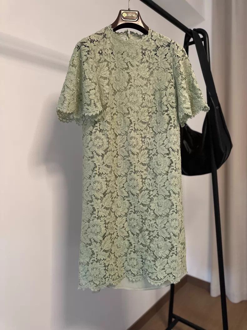 Valentino Valentino Fresh green lace skirt Size S / US 4 / IT 40 - 1 Thumbnail