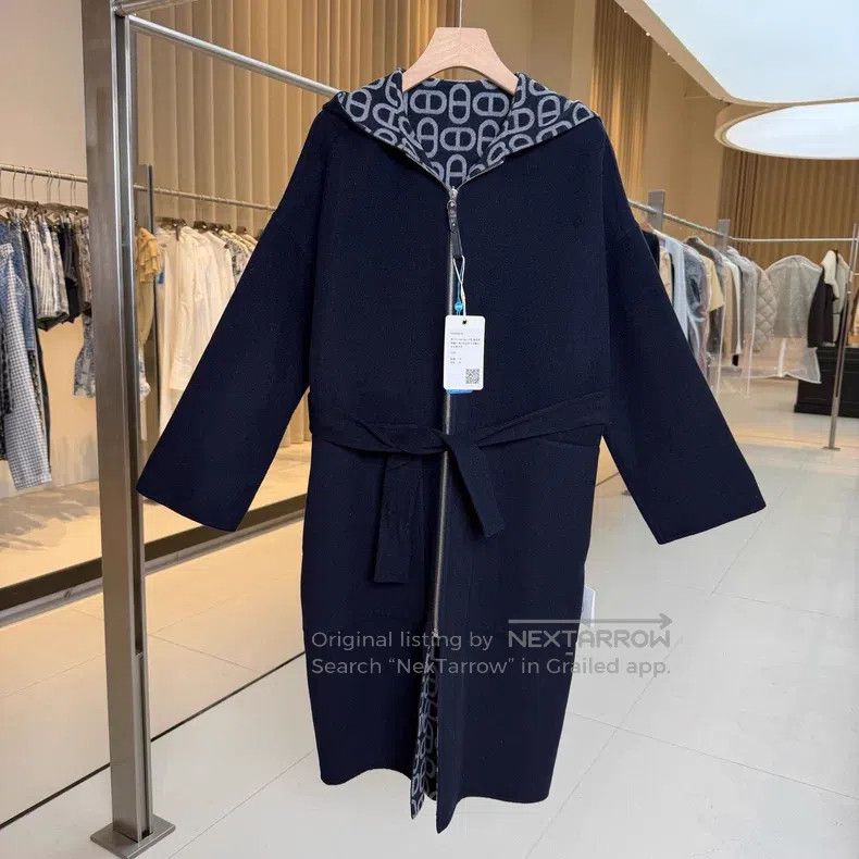 Hermes Hermes Navy Blue Pig Nose Print Double Sided Wear Wool and Size XXS / US 00 / IT 34 - 3 Thumbnail