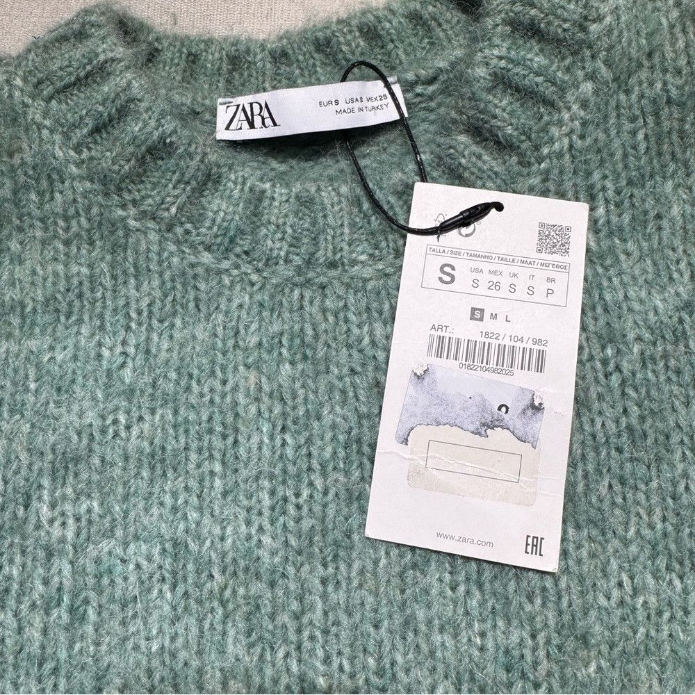 Zara NWT New Zara Blogger Favorite Sage Shoulder Detail Sweater Size S / US 4 / IT 40 - 7 Thumbnail