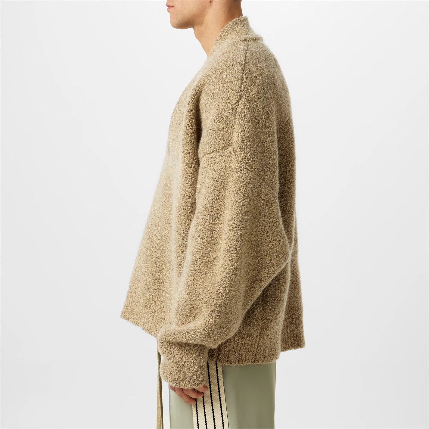 Fear of God o1g2r1mq0426 Overlapped V-Neck Sweater in Beige Size US XL / EU 56 / 4 - 2 Thumbnail