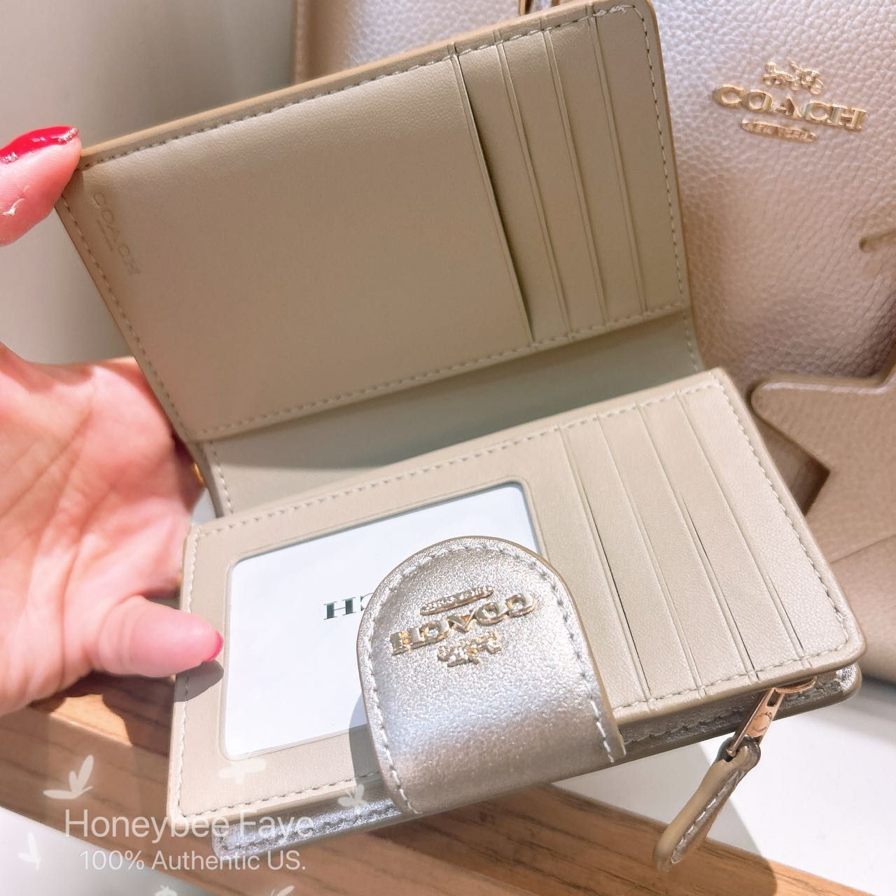 Coach Medium Corner Zip Wallet CW528 Size ONE SIZE - 4 Thumbnail