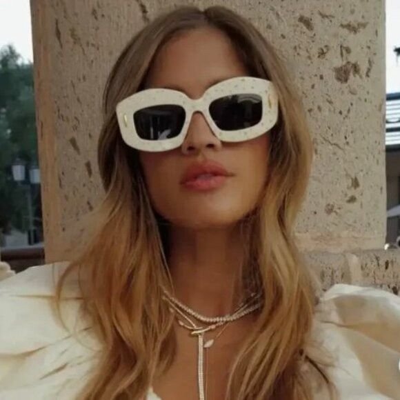 Loewe LW4114IS 25E Sunglasses Ivory Rectangle Frame