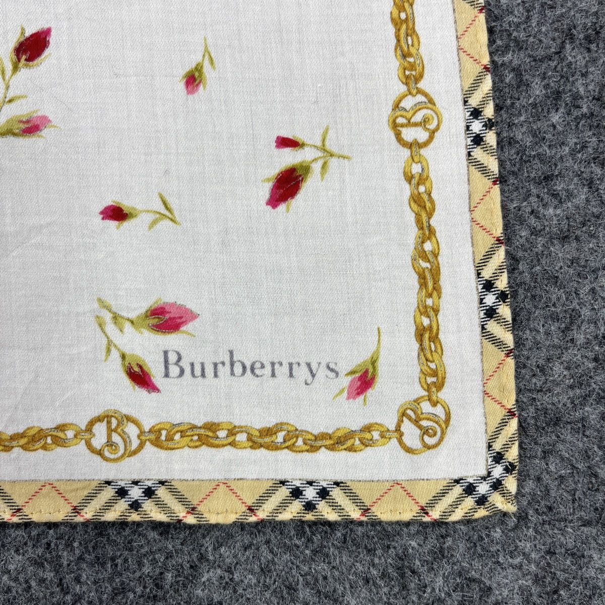 Burberry Burberry Handkerchief / Bandana / Neckerchief B1756 Size ONE SIZE - 2 Thumbnail