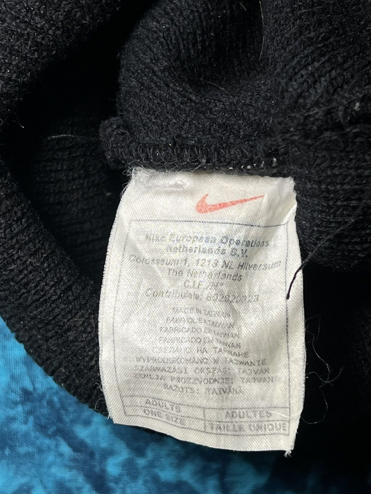 Nike Vintage Streetwear Nike Beanie Hat Big Logo Size ONE SIZE - 7 Thumbnail