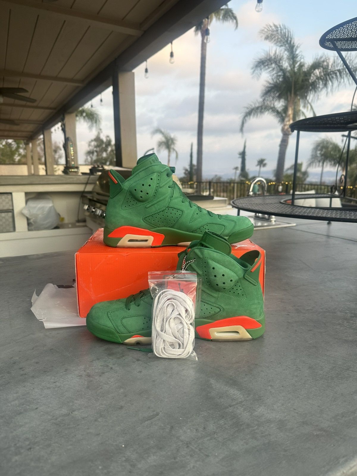Jordan Brand Jordan 6 Gatorade Size US 10.5 / EU 43-44 - 2 Thumbnail