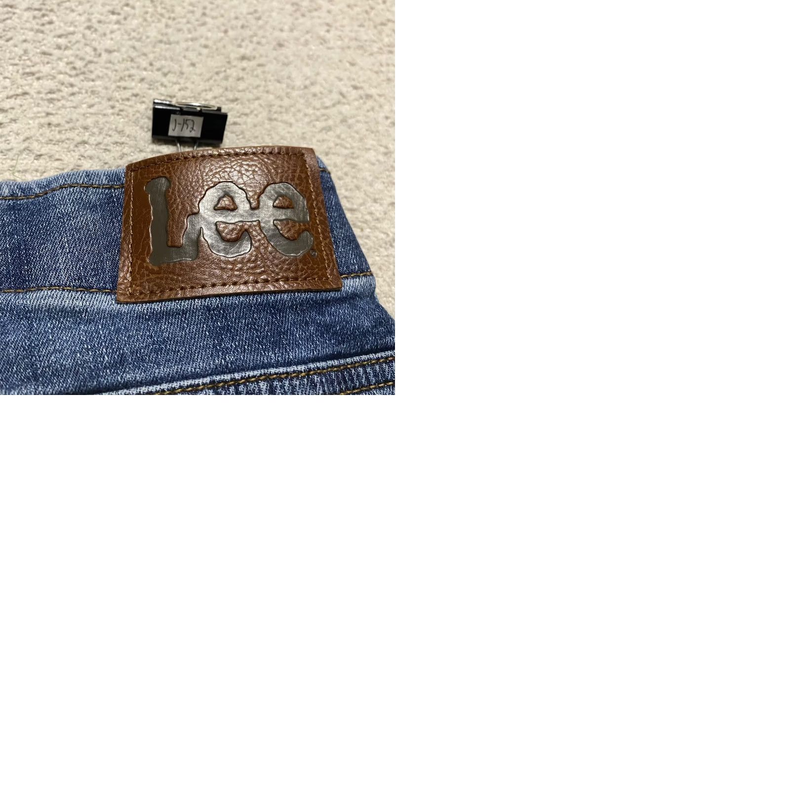 Lee Lee Jeans Mens 30x34 Blue Denim Extreme Motion Medium Wash Straight Mid Rise Size US 30 / EU 46 - 9 Thumbnail