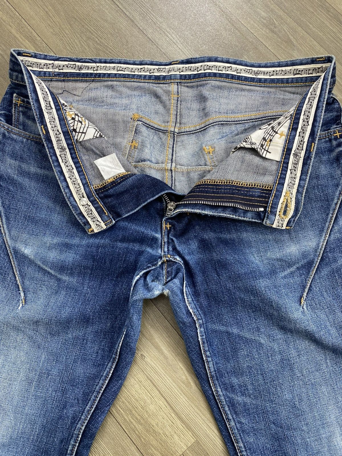 Number (N)ine Vintage Number (N)ine Music Distressed Denim Jeans Faded Size US 32 / EU 48 - 6 Thumbnail