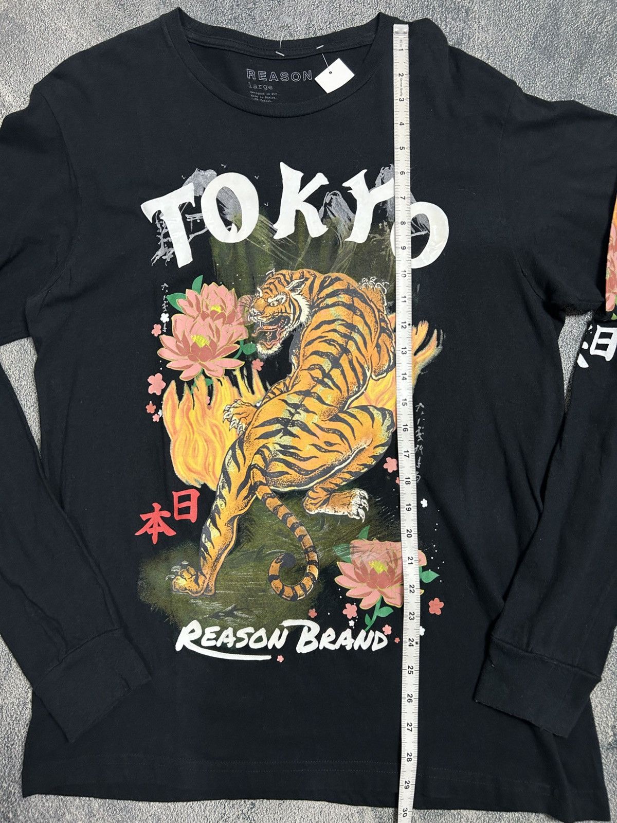 Japanese Brand Reason longsleeve motive tiger Size US L / EU 52-54 / 3 - 4 Thumbnail