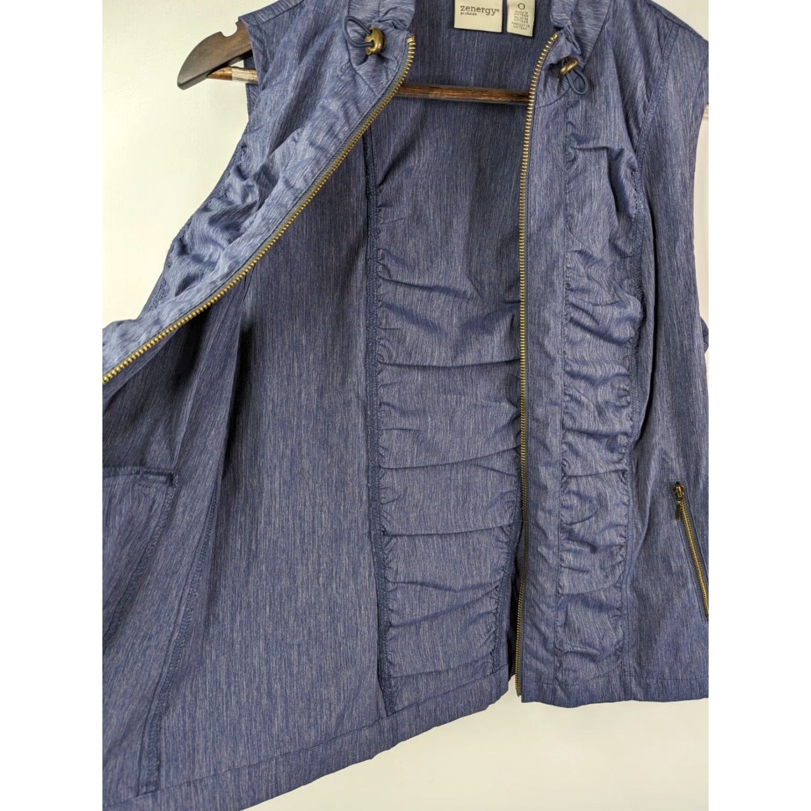 Vintage Chico's Vest Womens Size 0 DENIM NEEMA Zenergy Indigo Ruched Zip Front Pockets Casual Size XS / US 0-2 / IT 36-38 - 3 Thumbnail