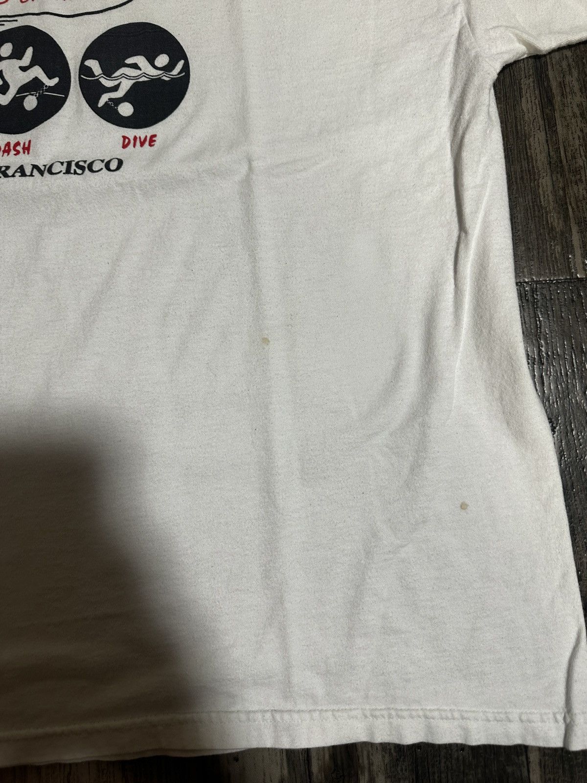 Vintage Vintage 90s Alcatraz Triathlon Tee Size US XL / EU 56 / 4 - 4 Thumbnail