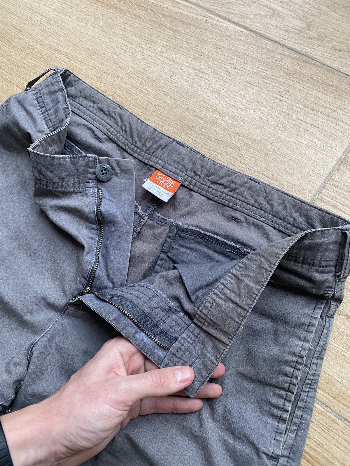 Nike Vintage Nike Cargo Pants Distressed Size US 32 / EU 48 - 8 Thumbnail