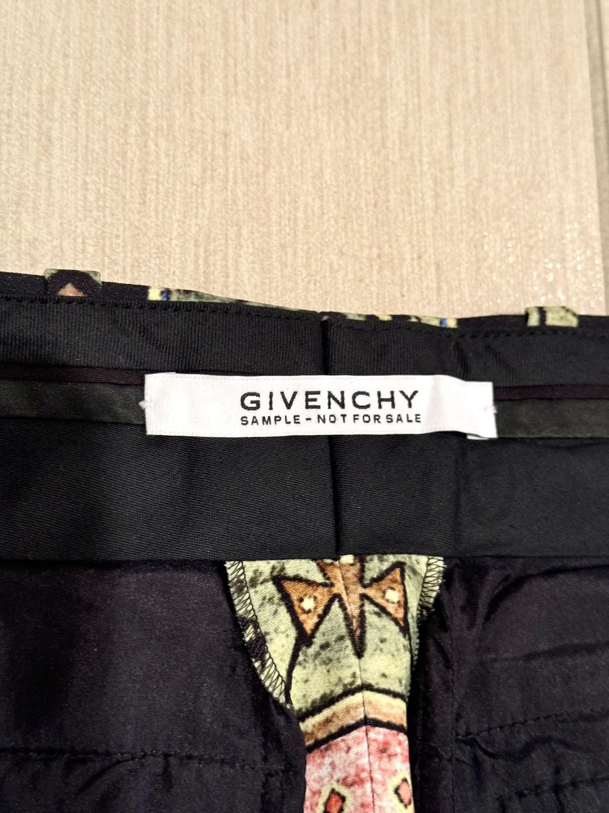 Givenchy × Riccardo Tisci riccardo tisci givenchy carpet print pants 36 fr women ss16 Size US XS / EU 42 / 0 - 2 Thumbnail