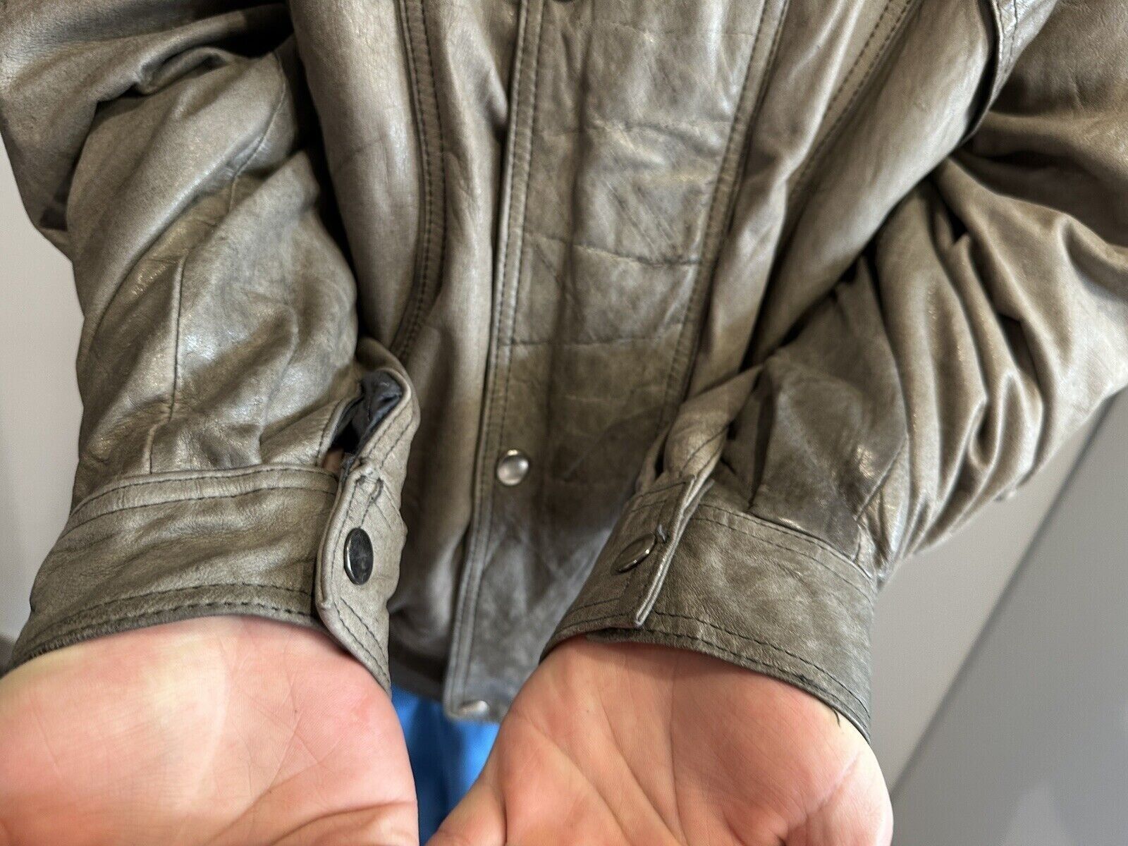 Valentino Vintage Valentino Uomo Distressed Leather Bomber Jacket Men Size US XL / EU 56 / 4 - 10 Thumbnail