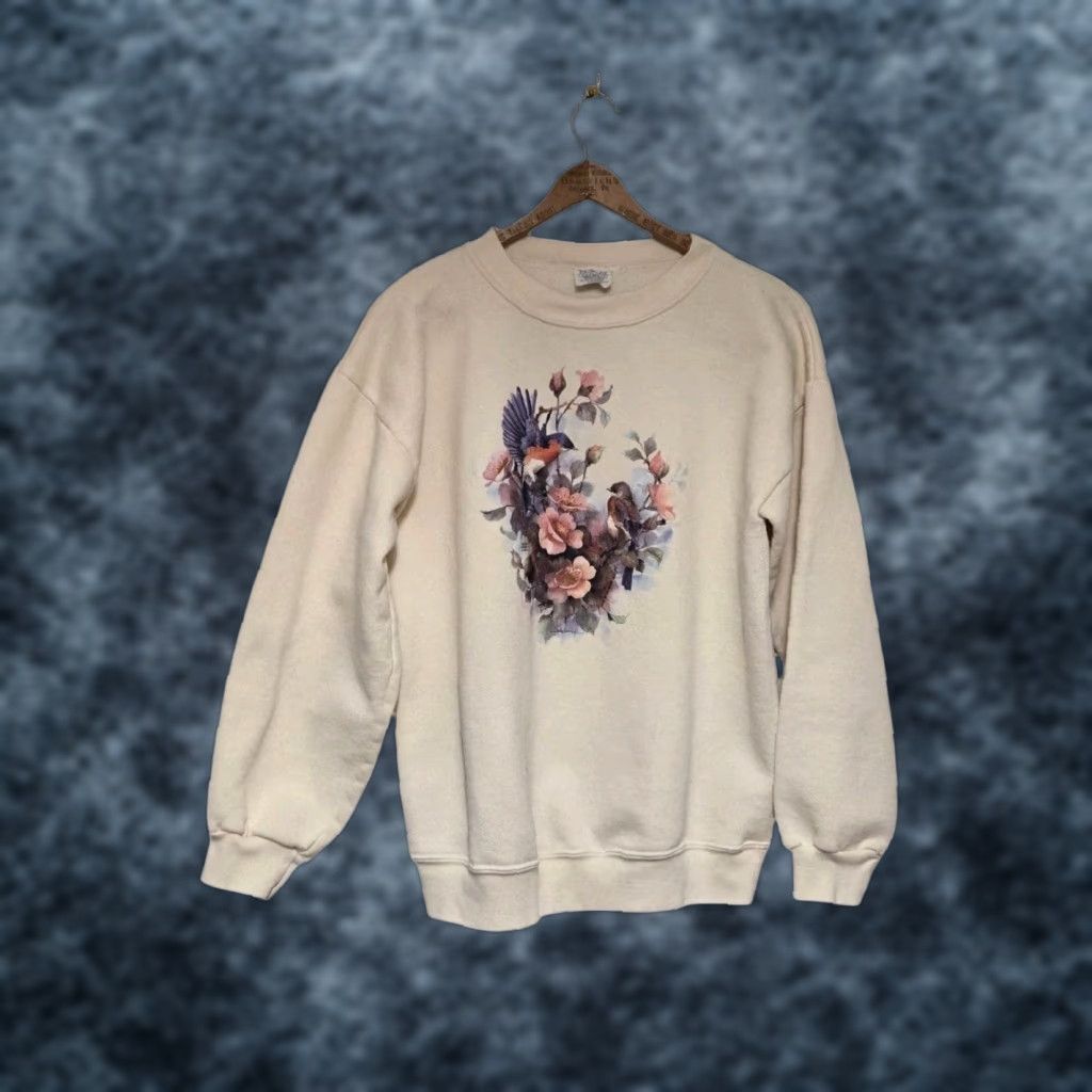 Vintage VINTAGE Cream Sweatshirt Flower Hummingbird Women's Large Ivory Pullover Made In The USA Size L / US 10 / IT 46 - 1 Thumbnail