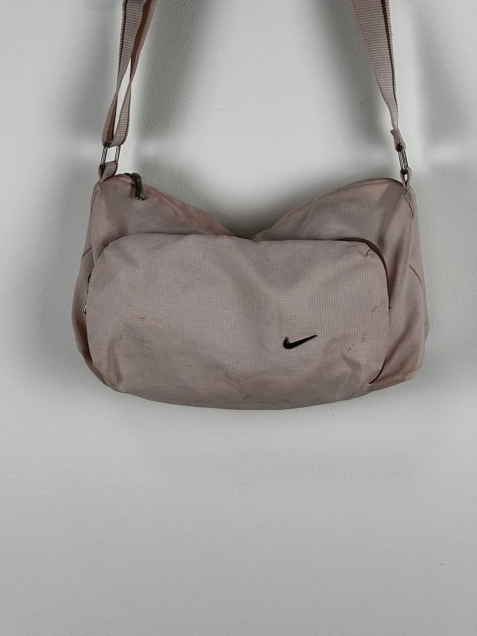 Nike × Vintage Vintage Pink Woman's Nike Crossbody Bag Size ONE SIZE - 3 Thumbnail