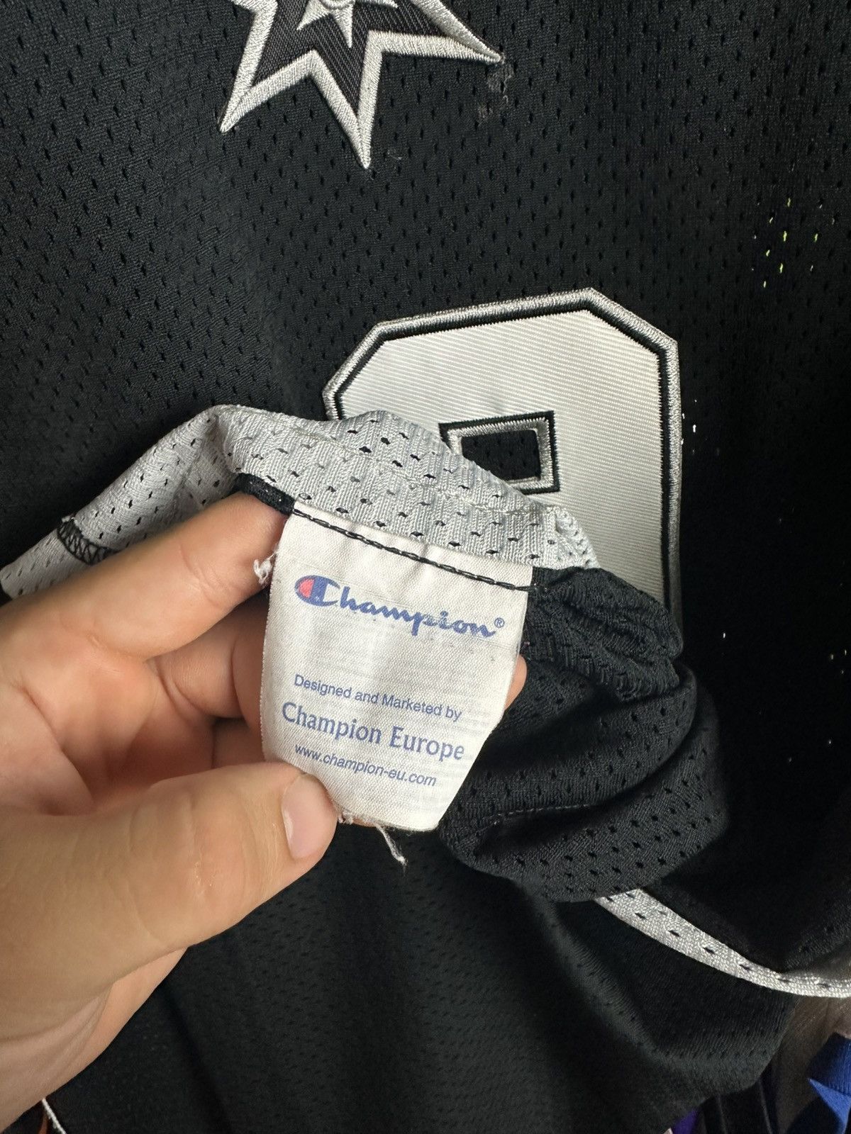 Champion × NBA × Vintage Vintage San Antonio Spurs Parker #9 NBA Champion Jersey Size US XL / EU 56 / 4 - 5 Thumbnail