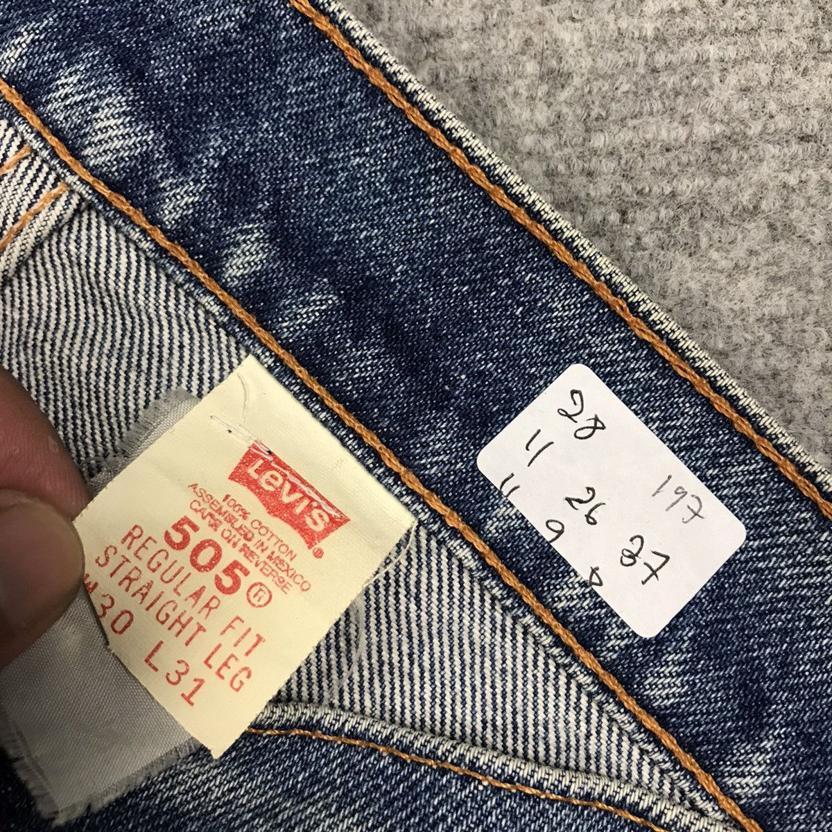Levi's Vintage Clothing Levi’s 505 Distressed Denim Jeans Pants Size US 28 / EU 44 - 13 Thumbnail