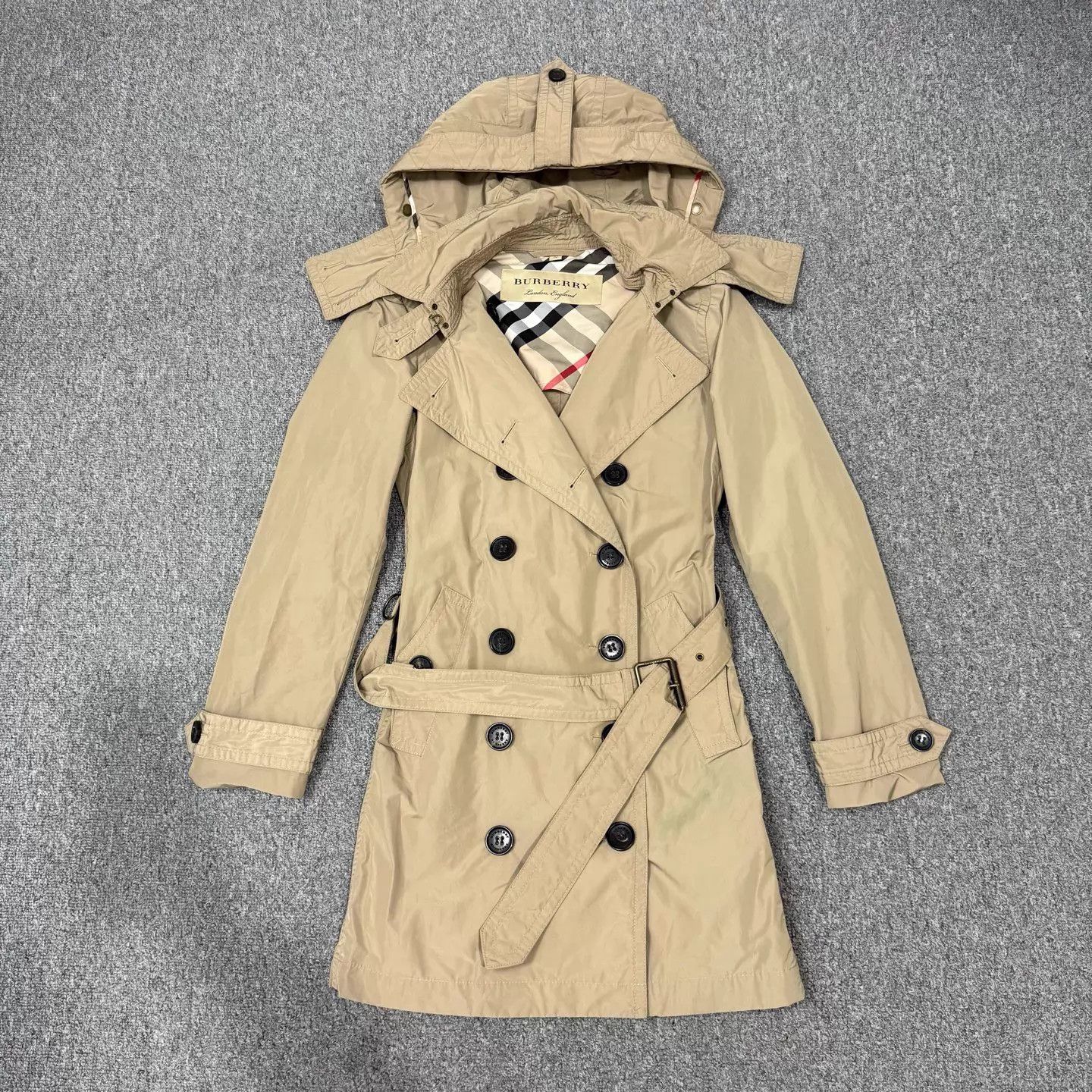 Burberry Burberry Women's Khaki Trench Coat UK6 99 New Size XS / US 0-2 / IT 36-38 - 1 Thumbnail