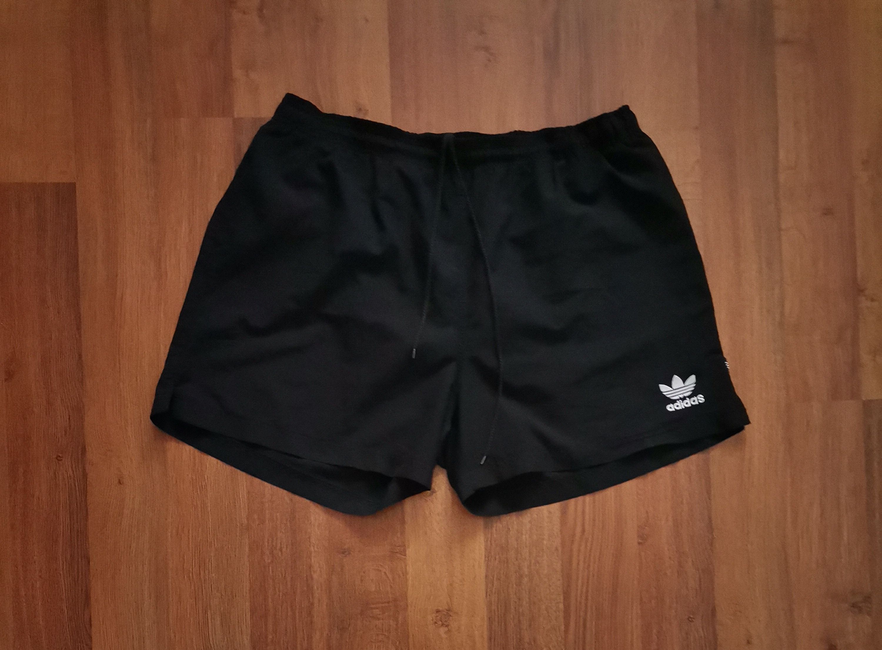 Adidas Vintage Adidas Shorts Size US 34 / EU 50 - 1 Thumbnail