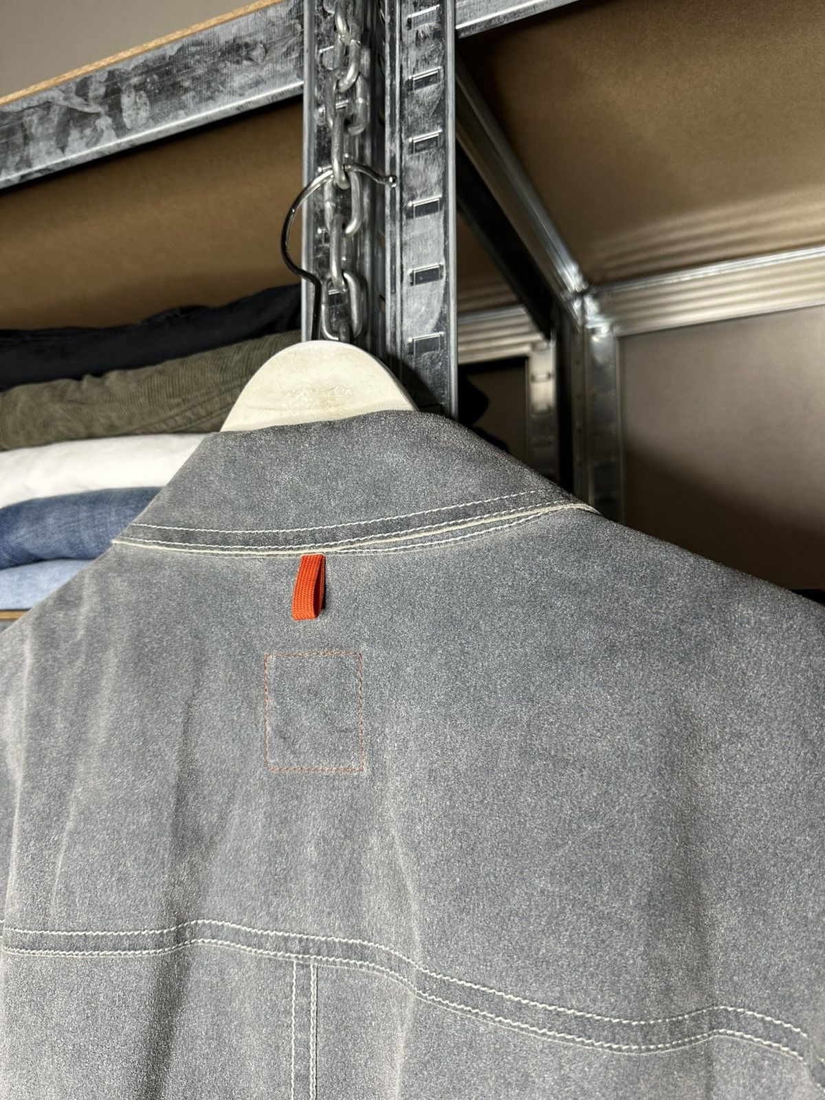 Hugo Boss Hugo Boss Grey Suede Style Jacket Buttoned Trucker Size 52 Size US L / EU 52-54 / 3 - 6 Thumbnail