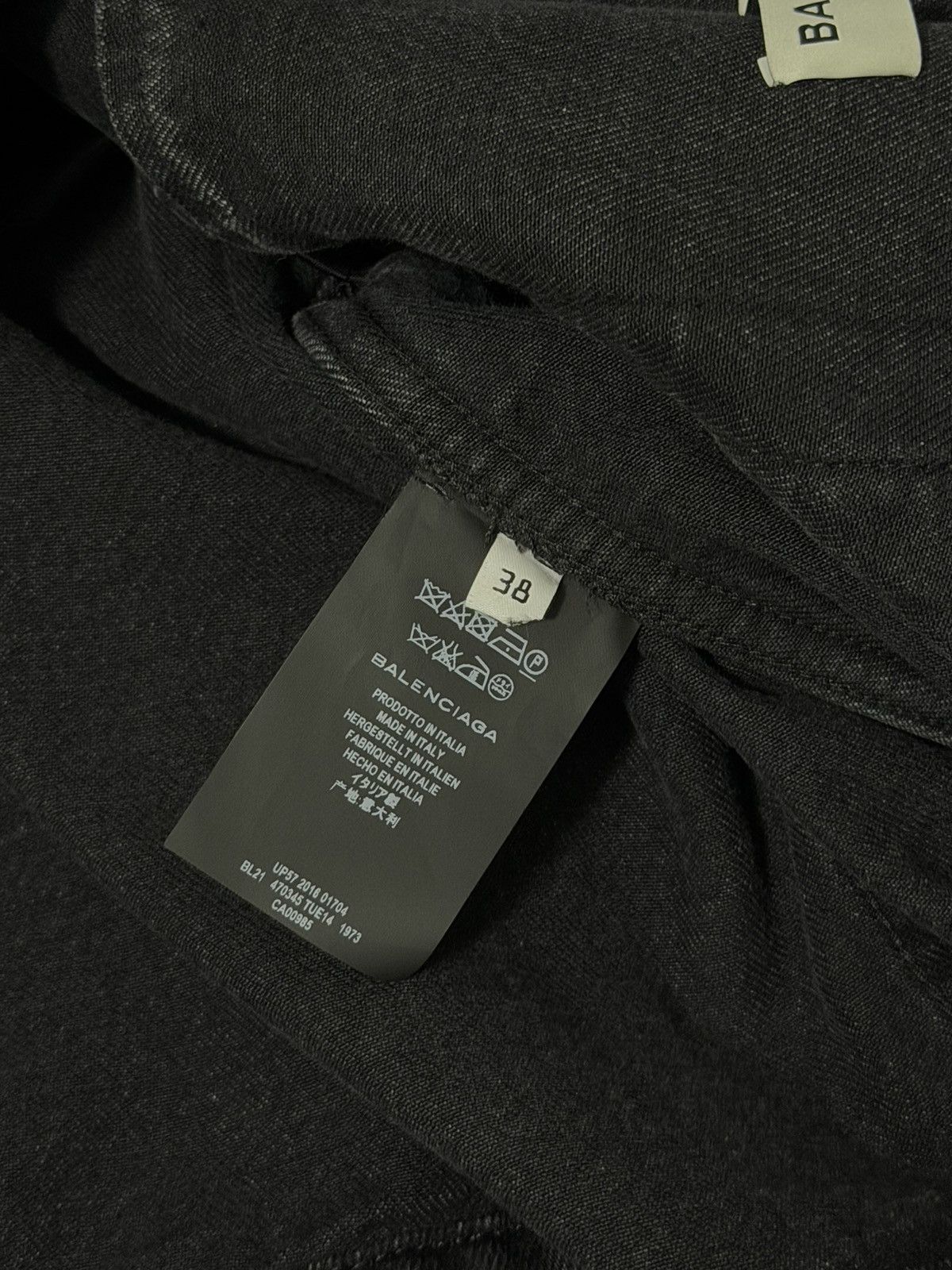 Balenciaga Balenciaga 2017 Padded Shoulder Denim Jacket Size US M / EU 48-50 / 2 - 7 Thumbnail