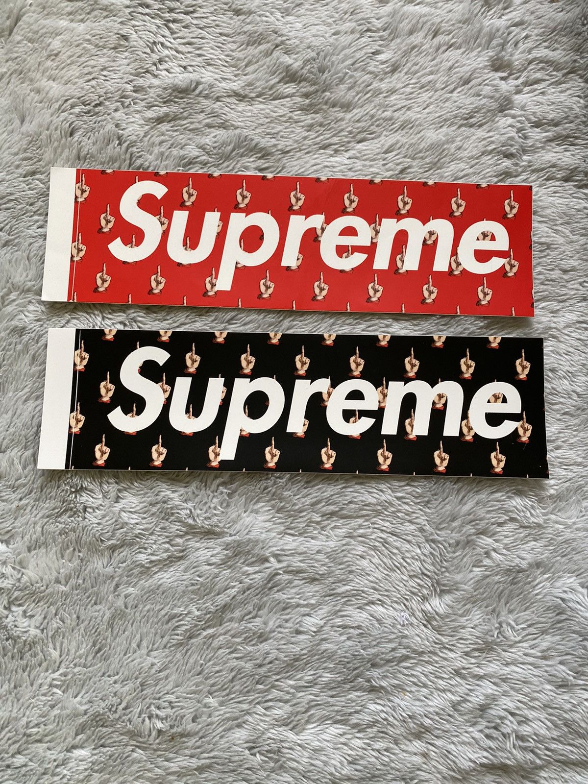 Supreme Supreme x undercover box logo sticker set of 2 middle finger Size ONE SIZE - 5 Thumbnail