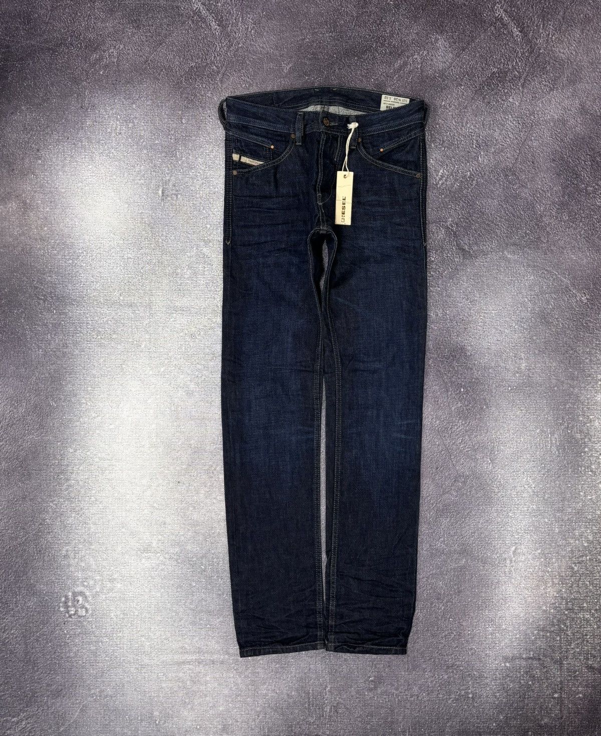 Diesel Diesel Belther NWT Men’s Denim Jeans Regular Slim Tapered Size US 28 / EU 44 - 1 Thumbnail