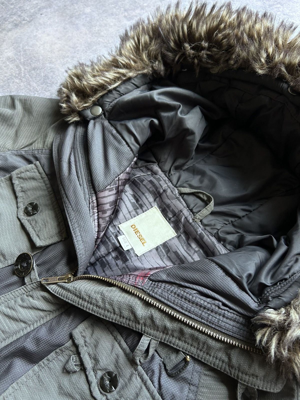 Japanese Brand Vintage Diesel Black/Gold Japanese Brand parkas jacket Size L / US 10 / IT 46 - 7 Thumbnail