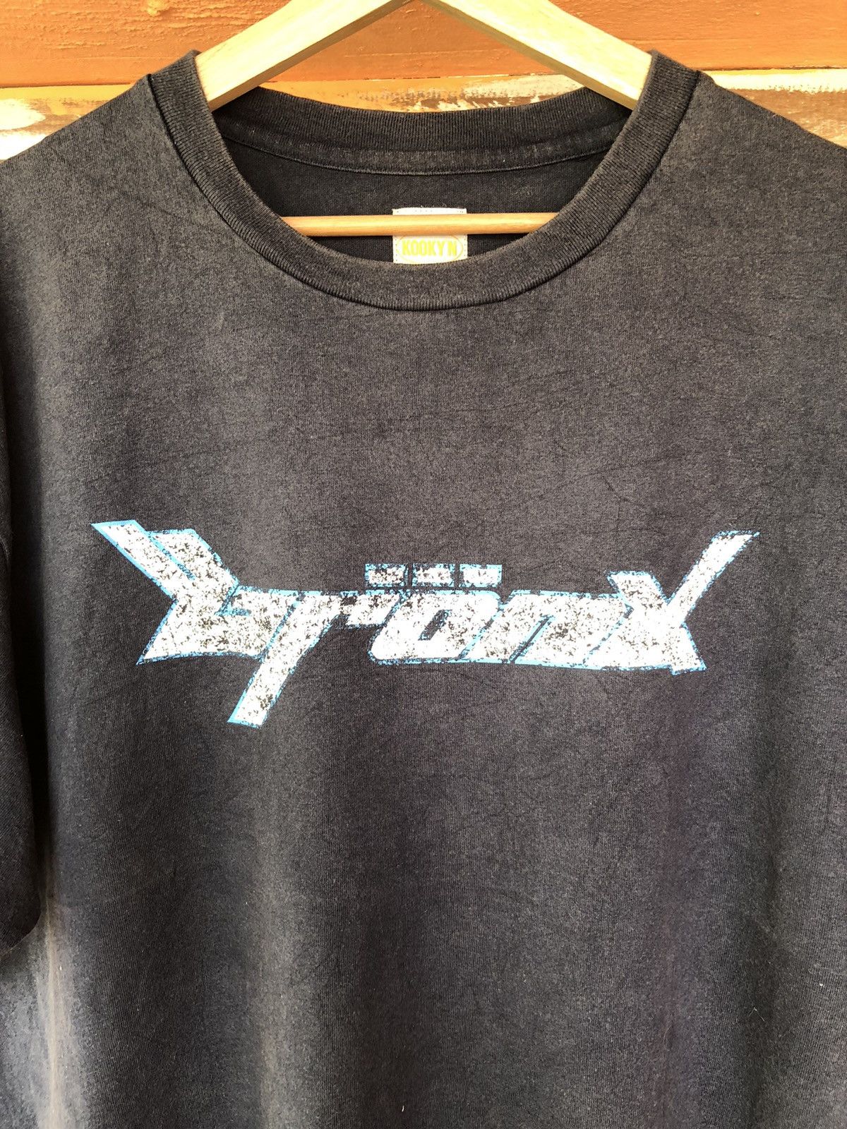 Vintage Vintage Kooky’n Bronx design Bjork Rock Band Shirt Tee Size US L / EU 52-54 / 3 - 2 Thumbnail