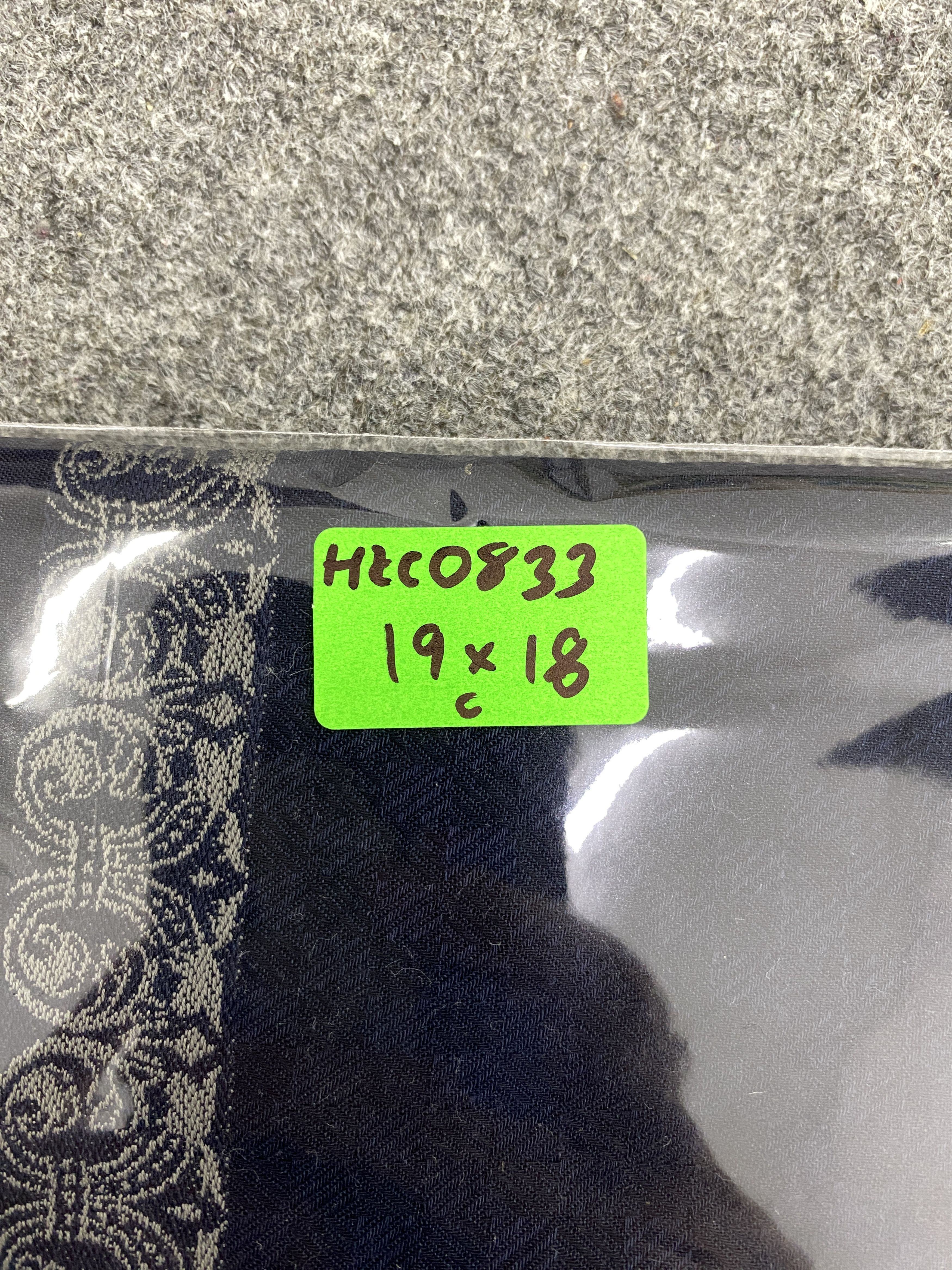 Japanese Brand Nina Ricci Handkerchief / Neckerchief / Bandana HKC0833 Size ONE SIZE - 6 Thumbnail