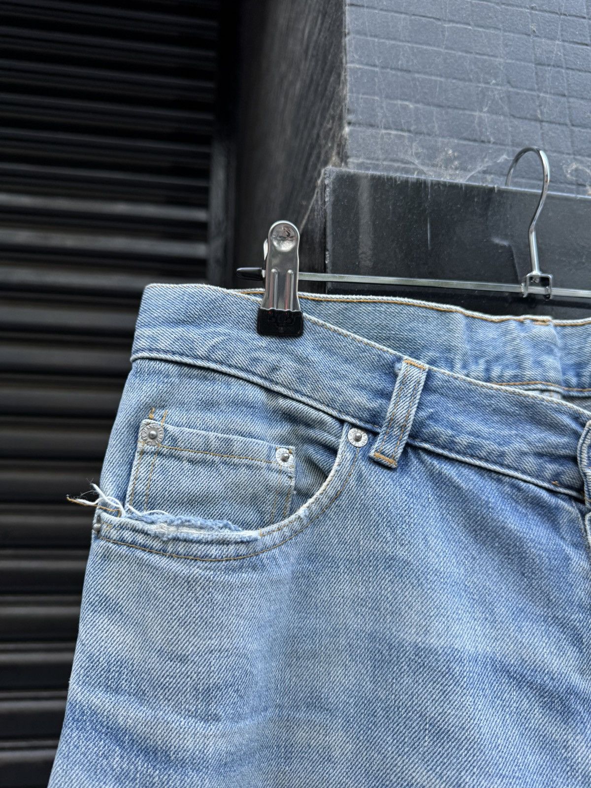 Helmut Lang Helmut Lang 2000 Silver Painter Thrashed Classic Cut Denim Size US 32 / EU 48 - 4 Thumbnail