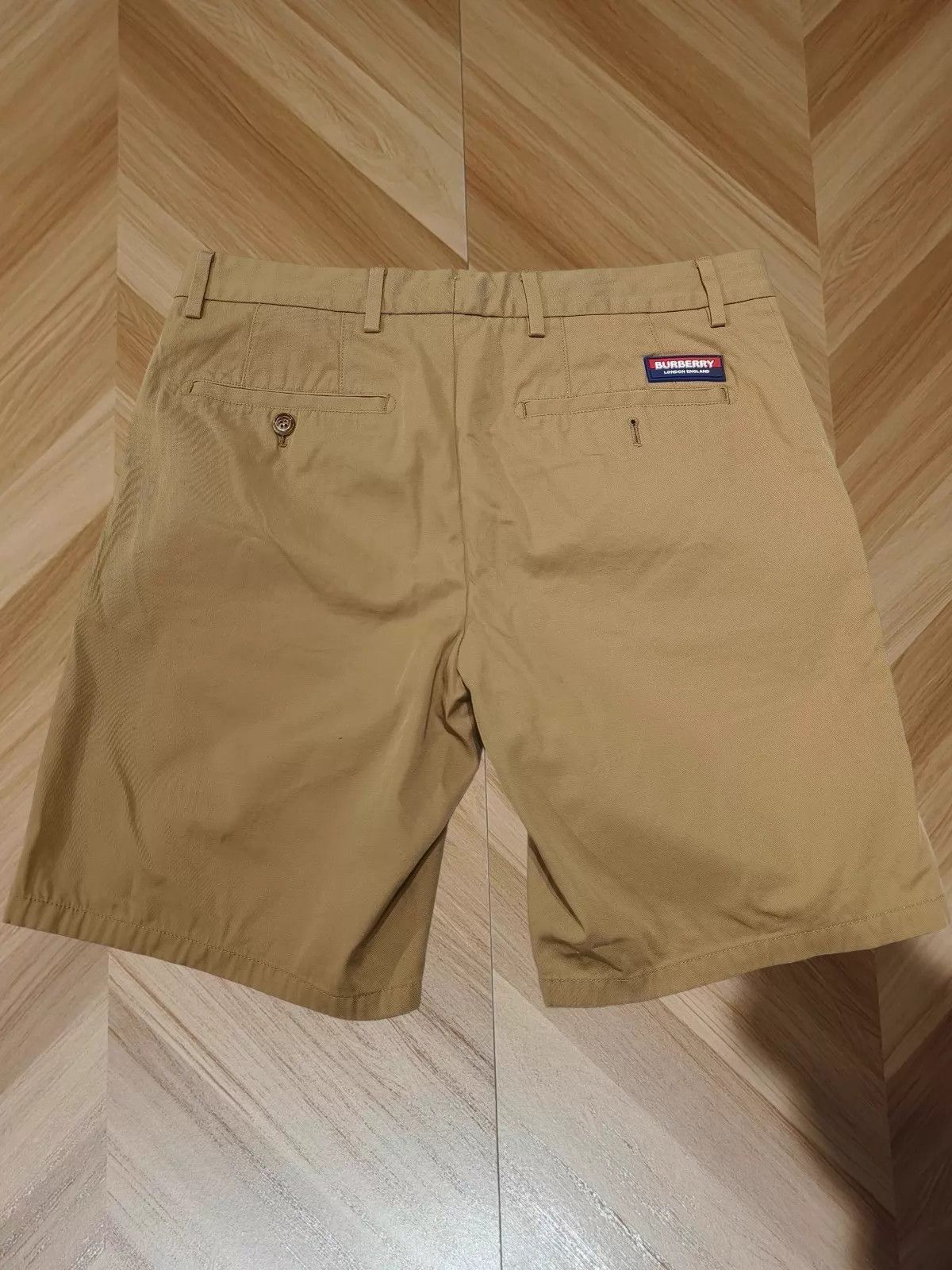 Burberry Burberry men's 48s back logo short Size US 32 / EU 48 - 1 Thumbnail