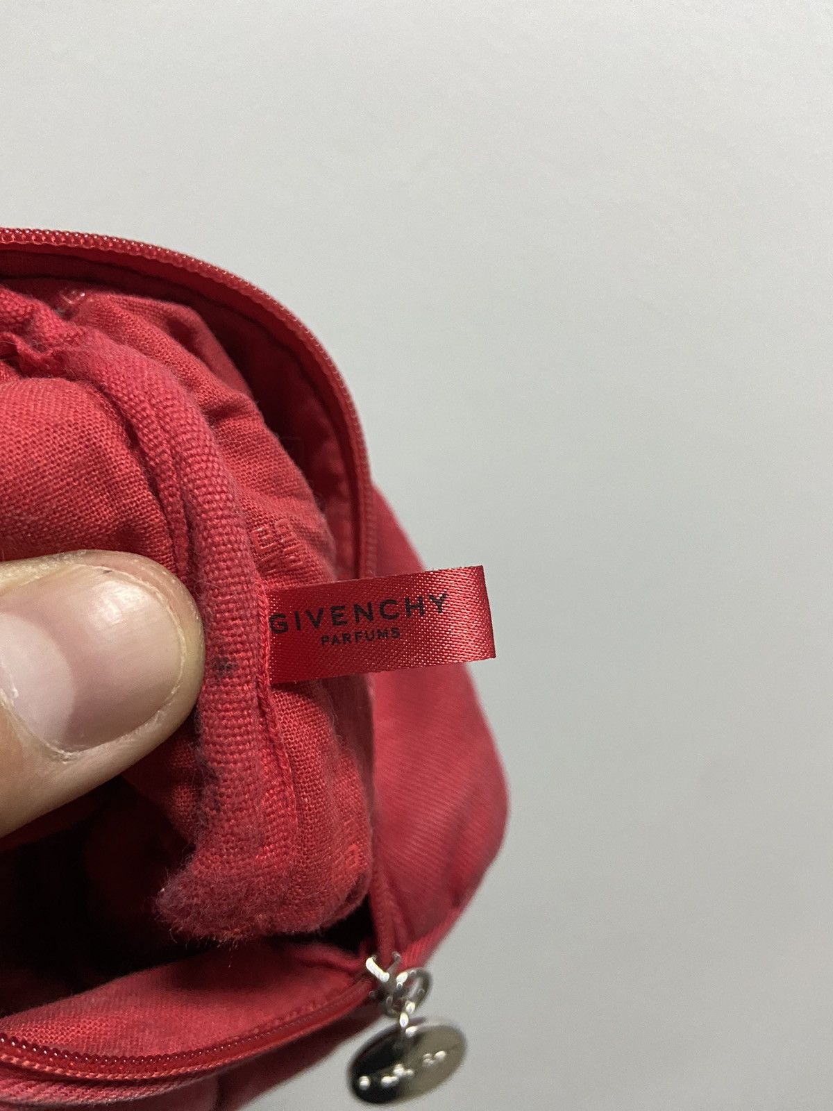 Givenchy × Vintage Givenchy pouch big logo small bag zip vintage Size ONE SIZE - 6 Thumbnail