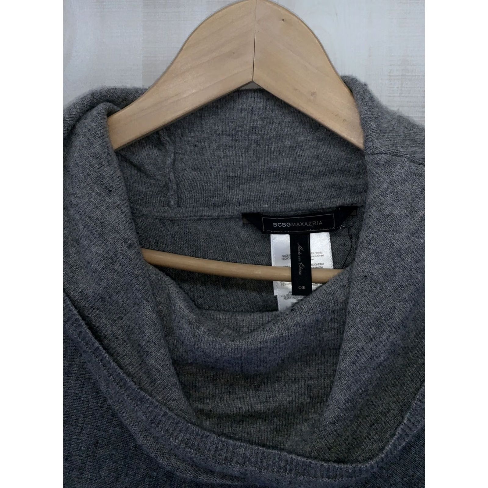 Bcbgmaxazria BCBGMAXAZRIA Knit Hooded Cape Poncho Womens OS-5807 One Size Multicolor Wool Knit Hooded Cape Poncho, Womens Size ONE SIZE - 3 Thumbnail