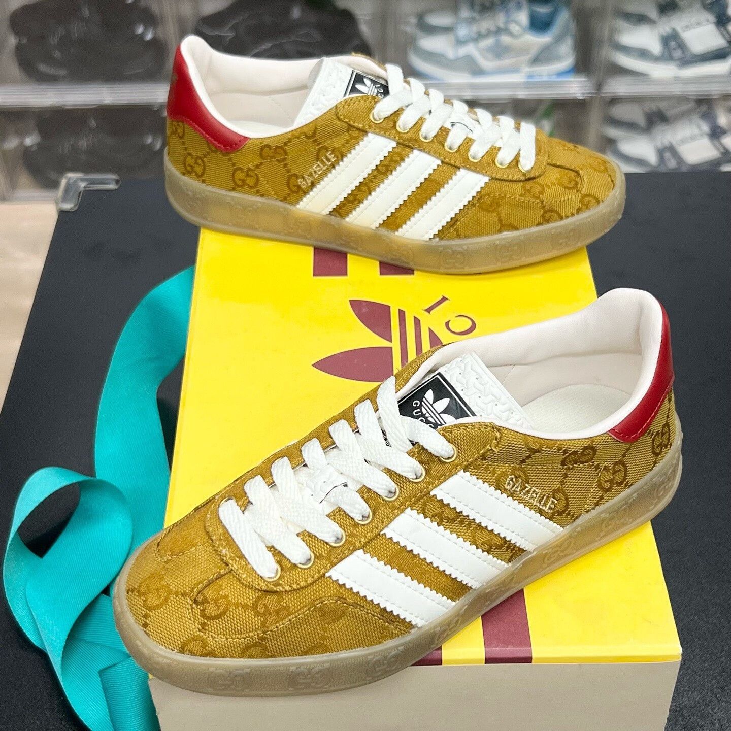 Adidas Adidas Brown Shoes Low Top High Top Size US S / EU 44-46 / 1 - 1 Thumbnail