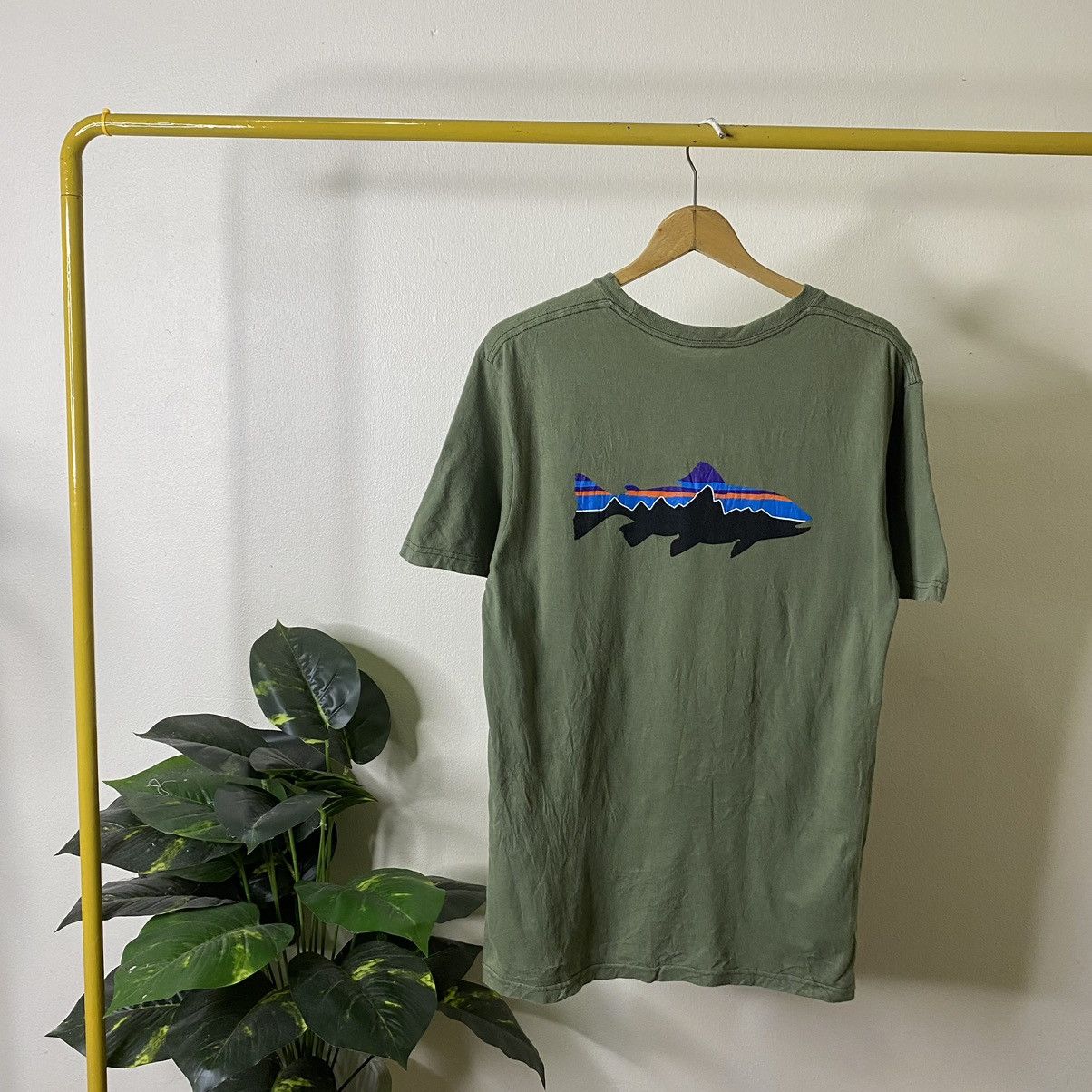 Patagonia Patagonia Surf Shark Tee Size US M / EU 48-50 / 2 - 1 Thumbnail
