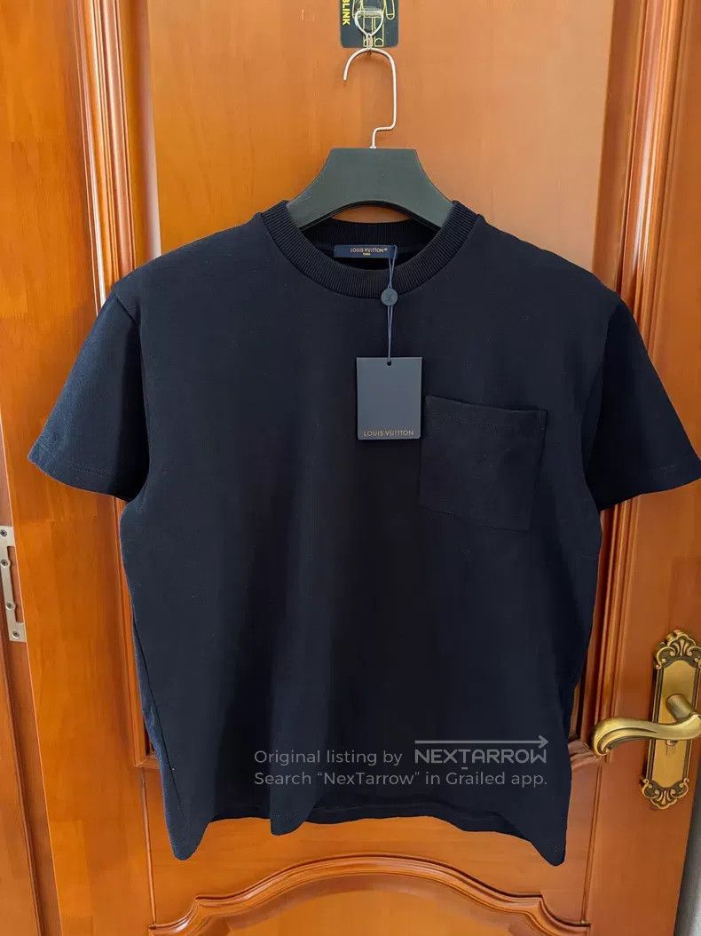 Louis Vuitton Louis Vuitton Black pocket with logo on the back \n Short Size US M / EU 48-50 / 2 - 1 Thumbnail