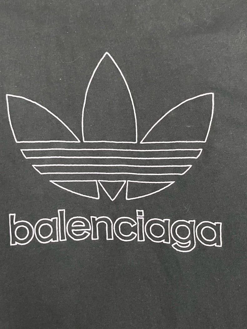 Balenciaga Balenciaga Logo monogrammed crewneck short-sleeve T-shirt Size US S / EU 44-46 / 1 - 3 Thumbnail