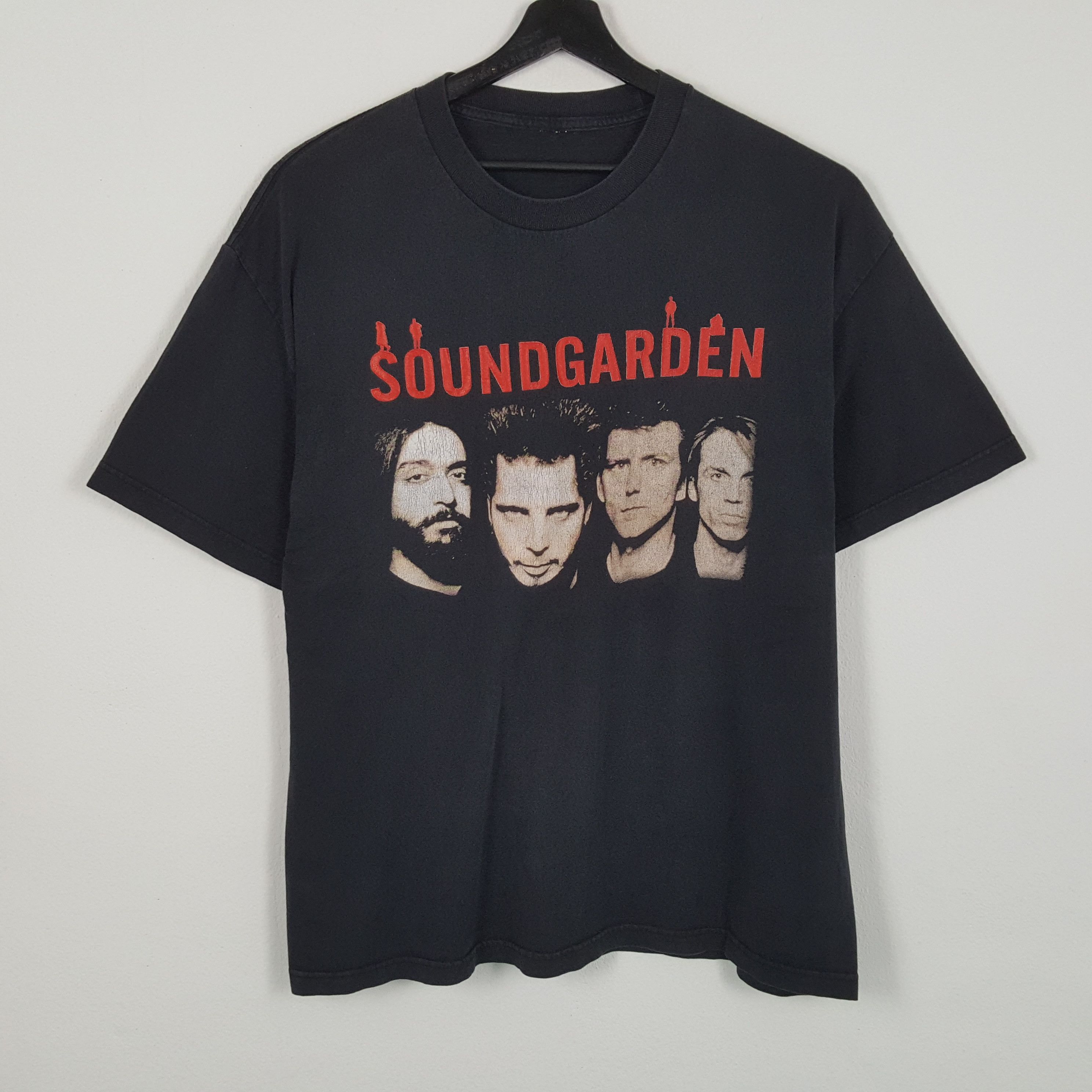 Band Tees SOUNDGARDEN Rock Band Music Tour Tshirt Size US XL / EU 56 / 4 - 1 Thumbnail