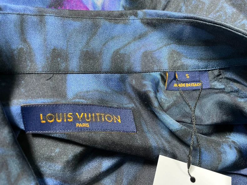 Louis Vuitton Louis Vuitton Render Checkerboard Silk Shirt Size US S / EU 44-46 / 1 - 4 Thumbnail