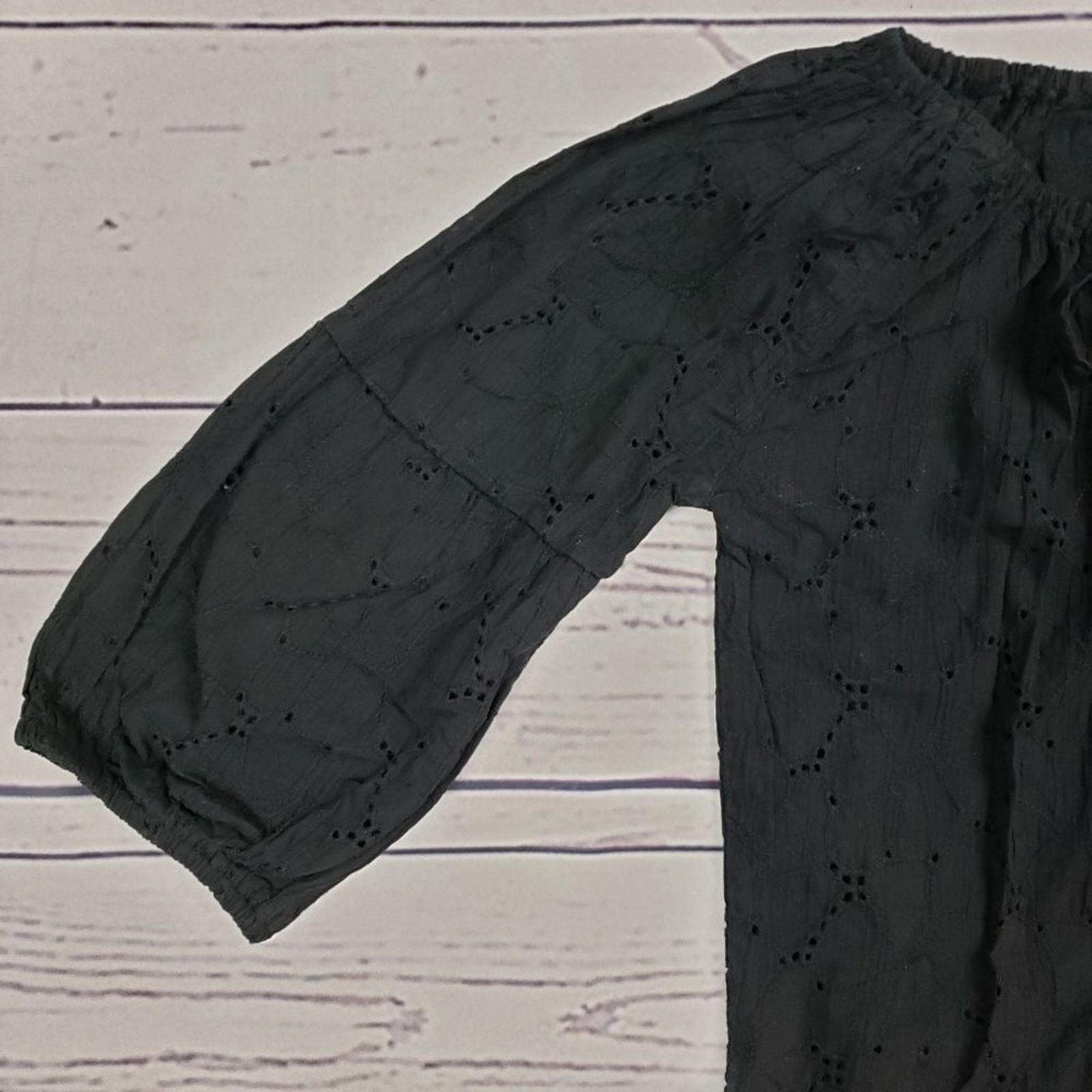 Other Blushes Half Sleeve Solid Black Eyelet Tunic Top Small Size S / US 4 / IT 40 - 3 Thumbnail