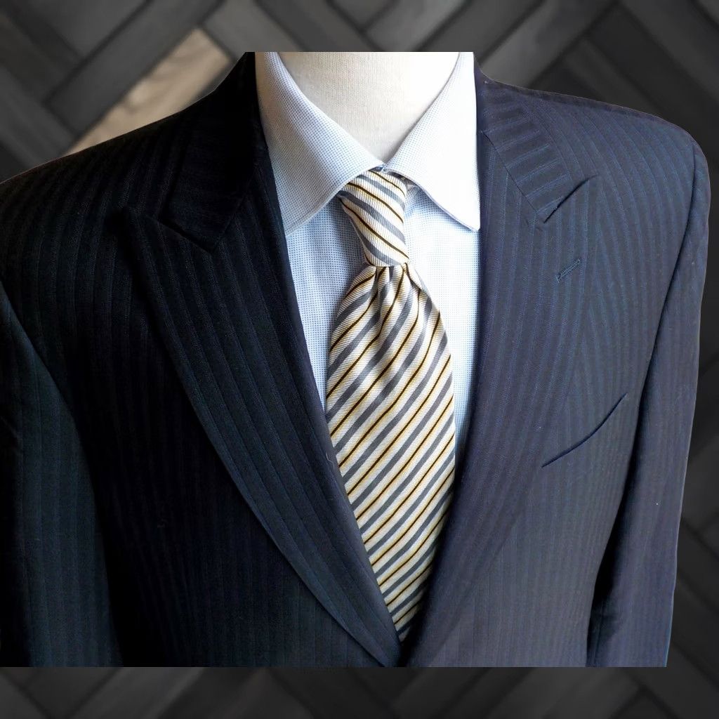 Jack Victor Jack Victor Collection Navy Blue Pinstripe Flat Front 2 Piece Suit 42R 36X28.5 Mens Wool Navy Pinstripe 2 Button Suit Size 42R - 1 Thumbnail