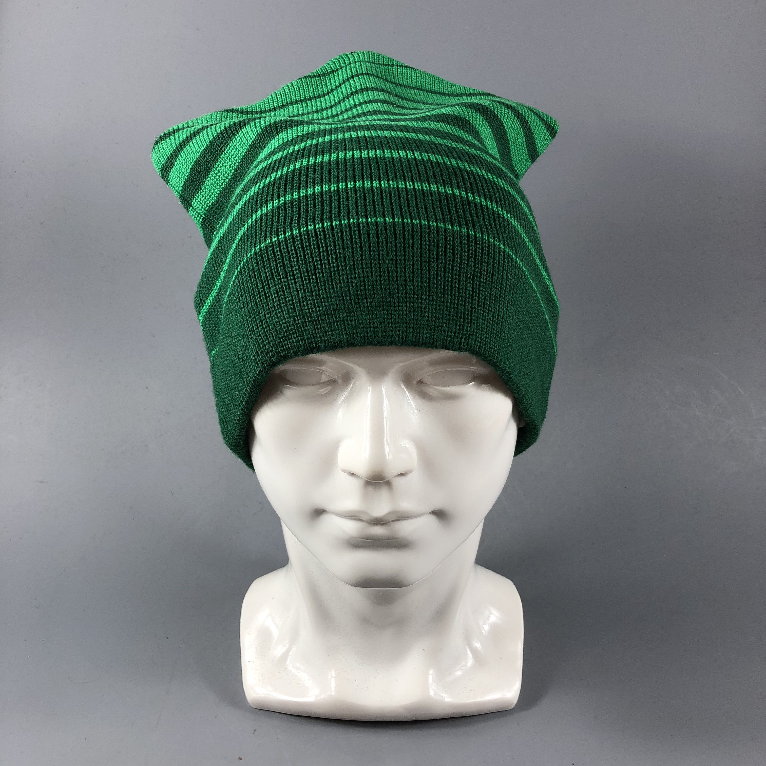 Vintage Unknown Striped Wool Beanie Snowcap Snow Hat B712 Size ONE SIZE - 1 Thumbnail