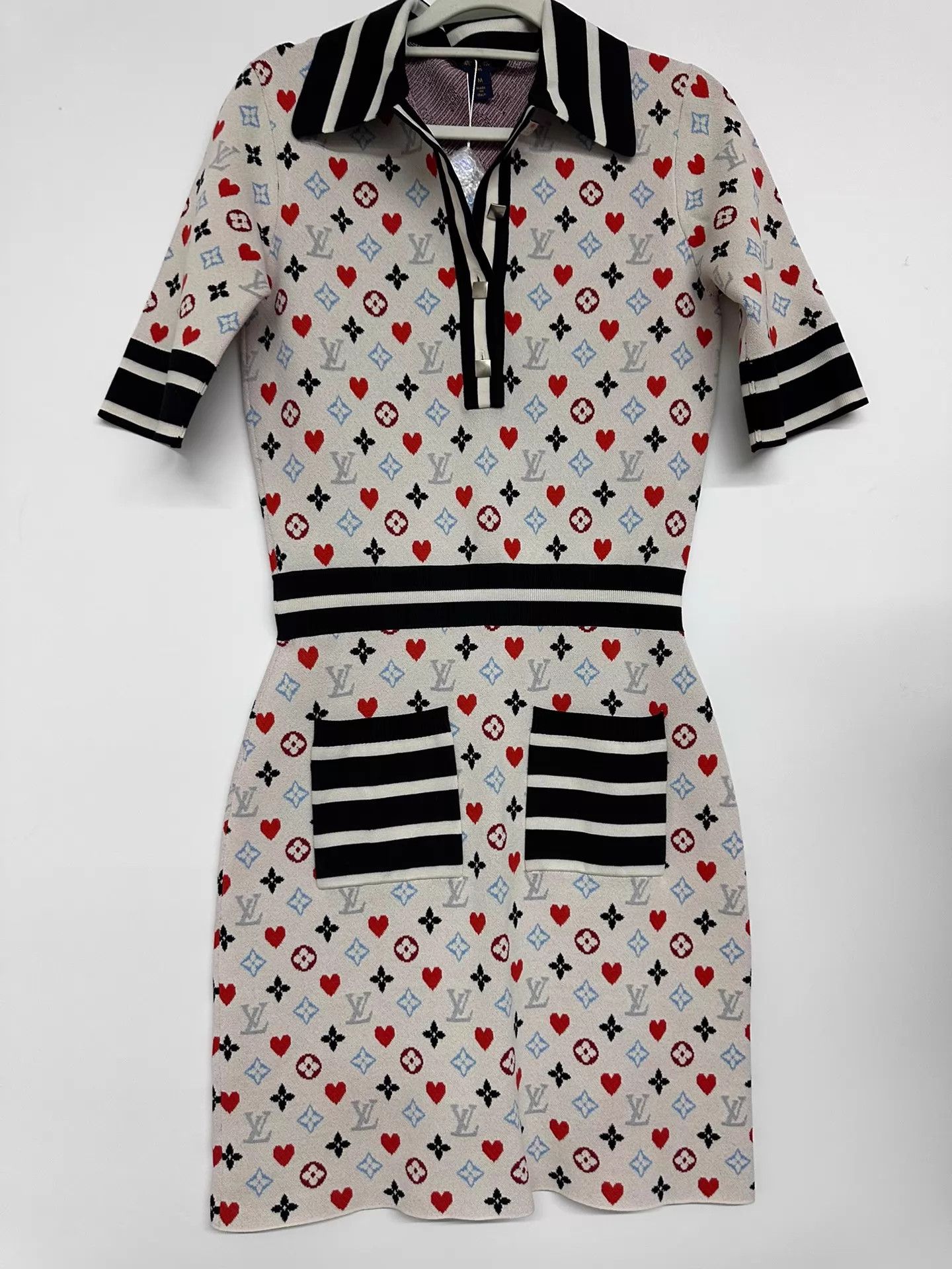 Louis Vuitton Louis Vuitton All Over Print Midi Dress M Size M / US 6-8 / IT 42-44 - 1 Thumbnail