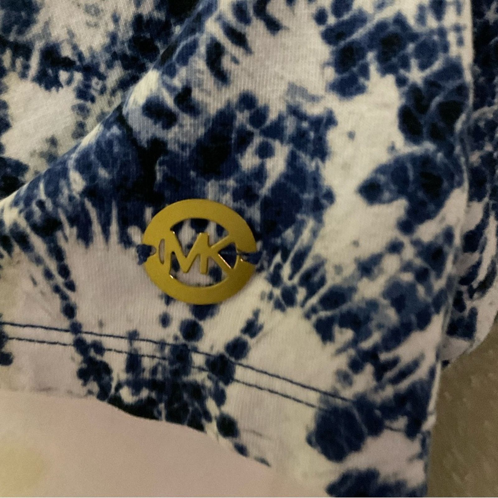 Michael Kors MICHAEL Michael Kors Midnight Blue Floral Short Sleeve L Size L / US 10 / IT 46 - 11 Thumbnail