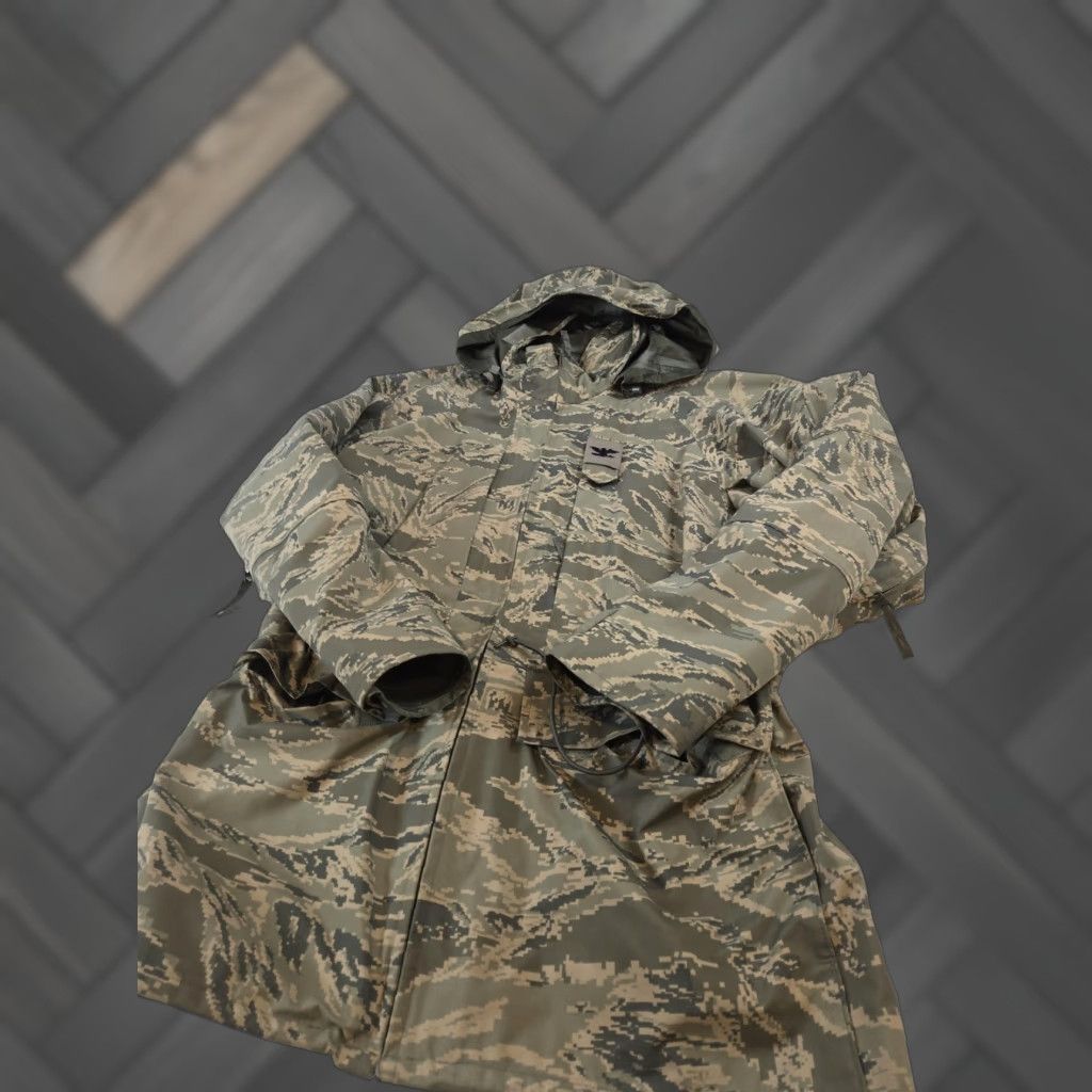 Vintage USAF APECS Gore-Tex Parka Jacket Mens Large Long ABU Camo Hooded Made in USA Size US L / EU 52-54 / 3 - 1 Thumbnail