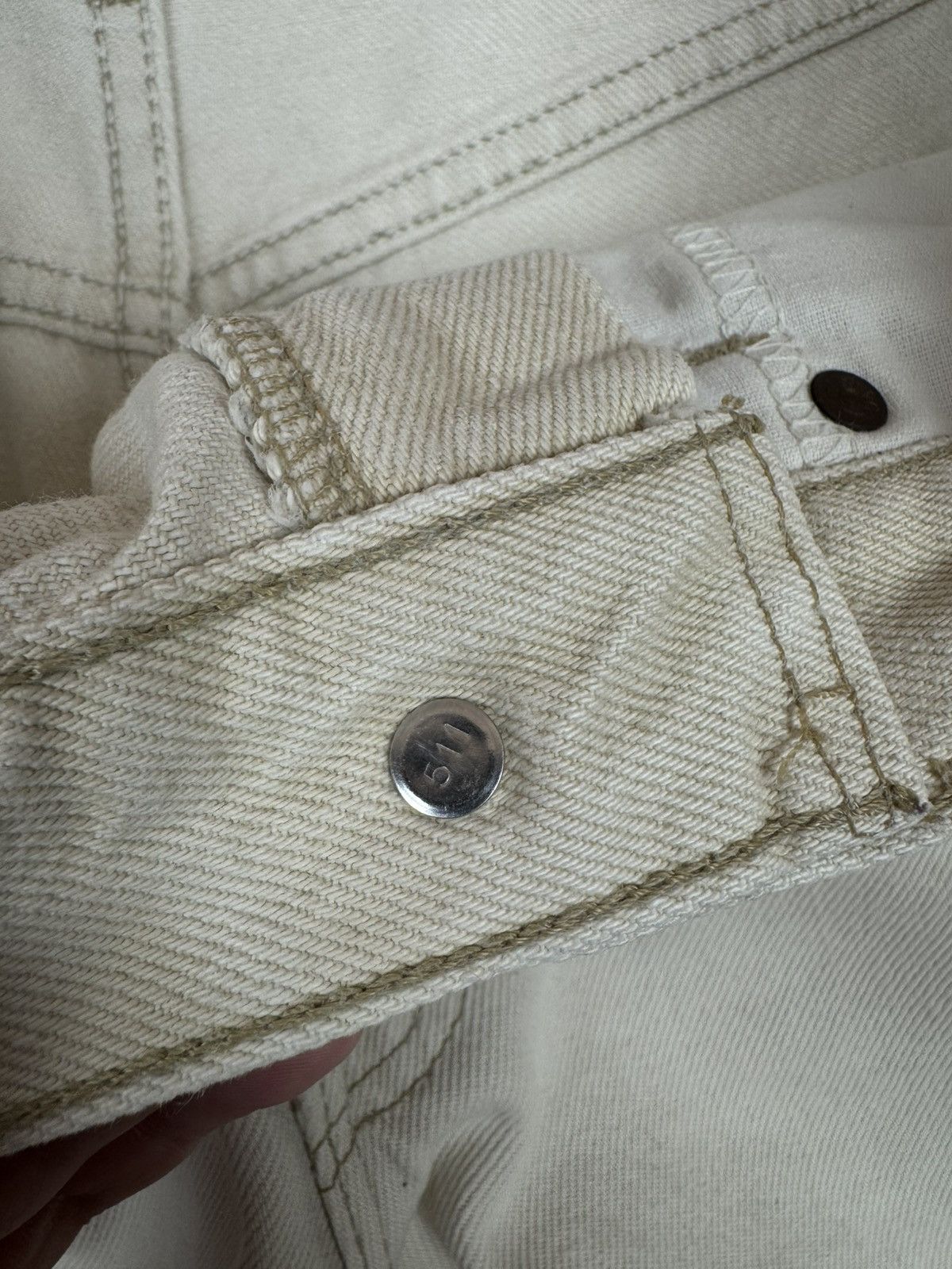Levi's Vintage 90s Levis 550 Beige Faded Jeans Made in USA 32 sz Size US 32 / EU 48 - 9 Thumbnail