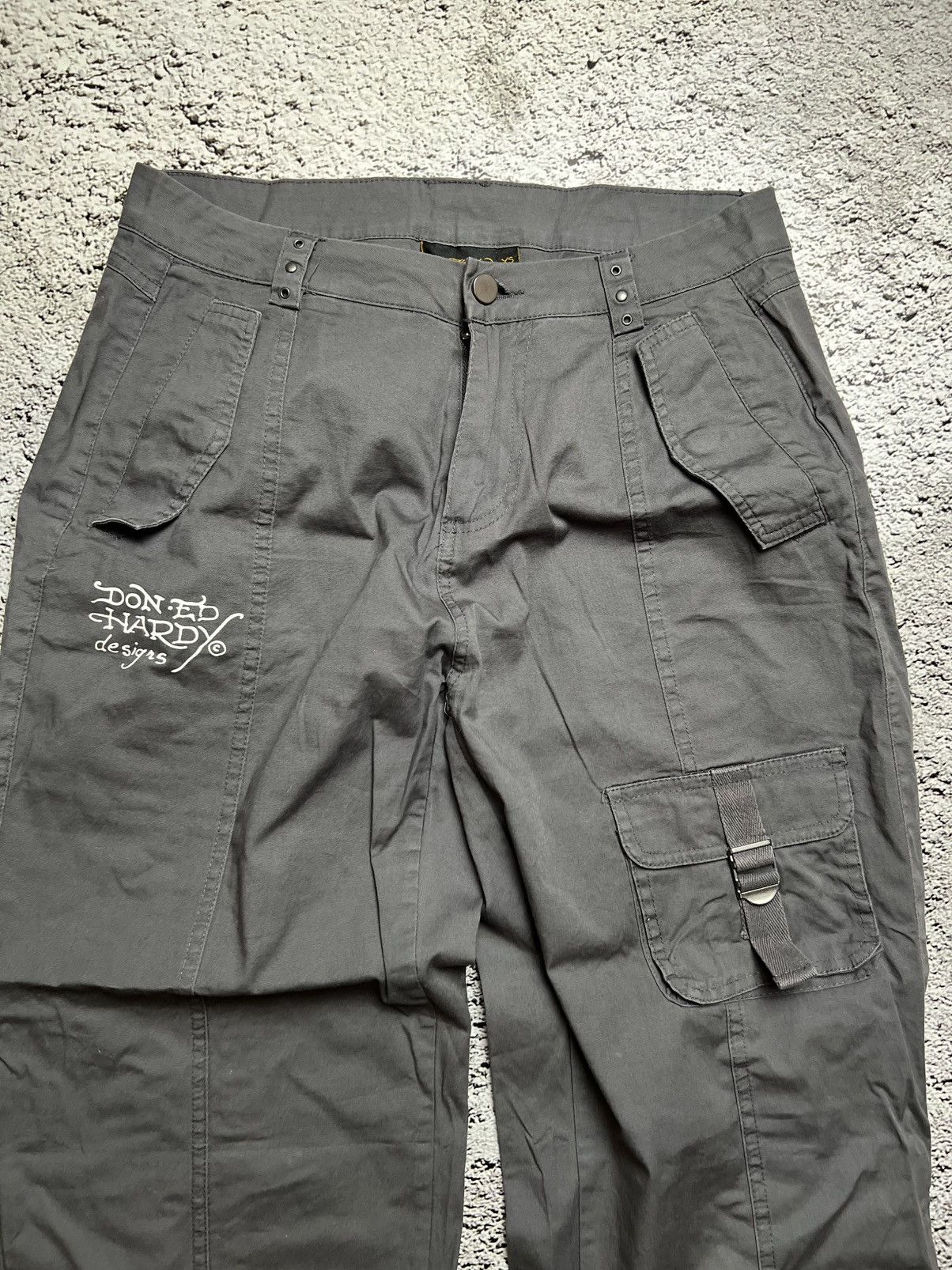 Ed Hardy Ed Hardy x Urban Outfitters cargo multi pocket pants Size 26" / US 2 / IT 38 - 4 Thumbnail